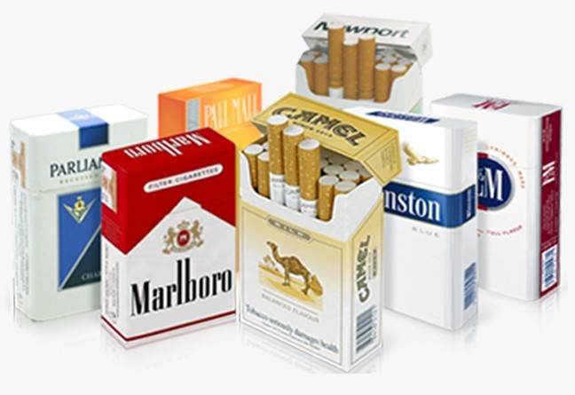 Фото популярных брендов сигарет: Marlboro, Winston, Parliament на белом фоне